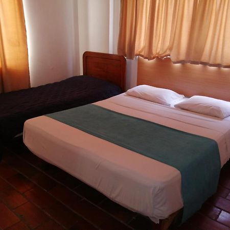 Hotel Del Oeste Cali Exteriör bild