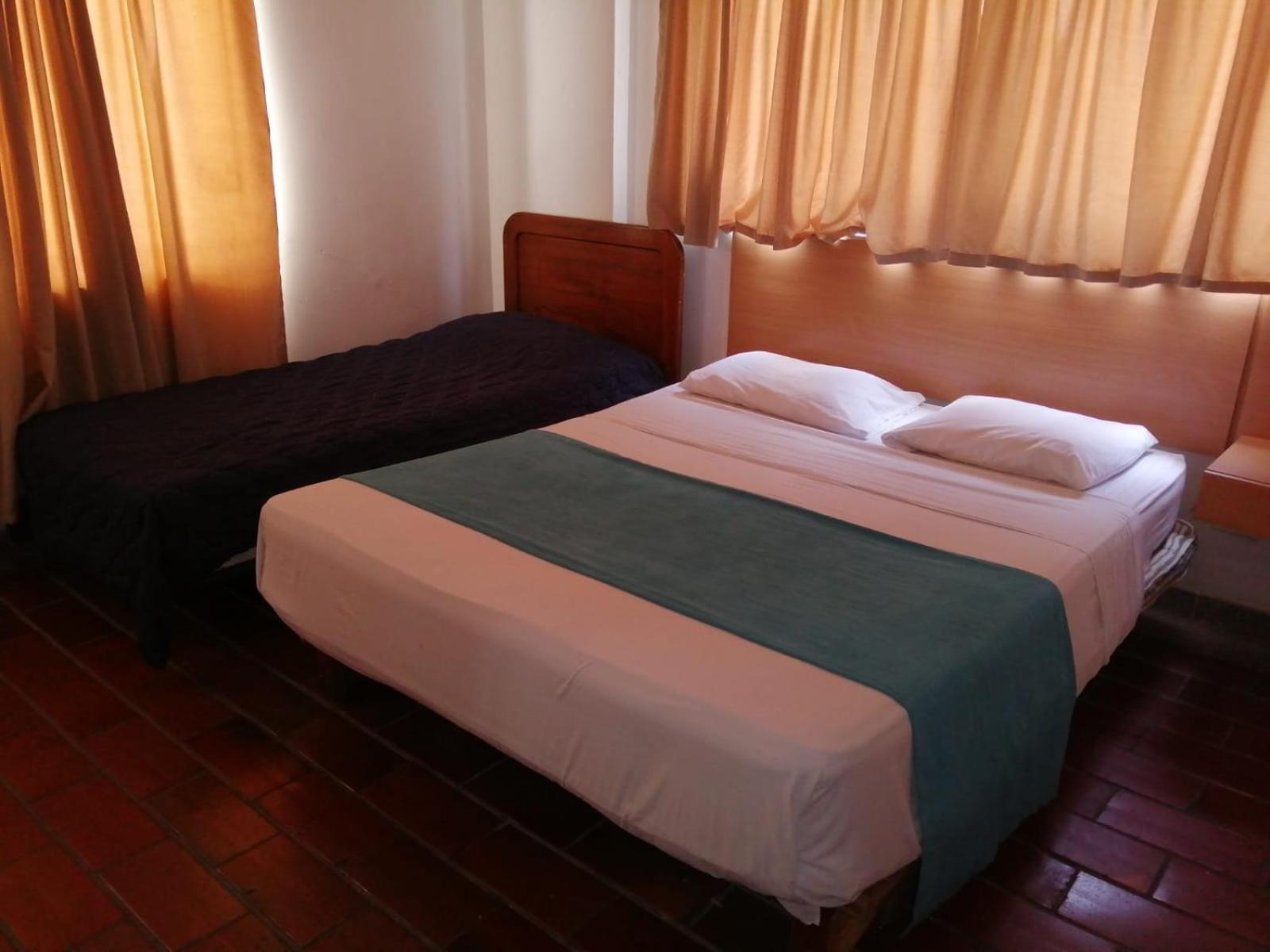 Hotel Del Oeste Cali Exteriör bild